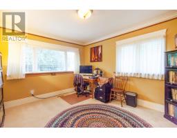 25 BLOOMFIELD DRIVE - 29