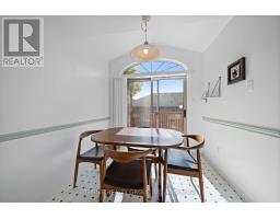 10 - 185 NORTH CENTRE ROAD - 24