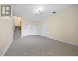 10 - 185 NORTH CENTRE ROAD - 35