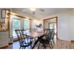 2487 OXFORD STREET W - 12