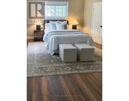 2487 OXFORD STREET W - 20