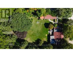 2487 OXFORD STREET W - 3