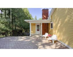 2487 OXFORD STREET W - 5