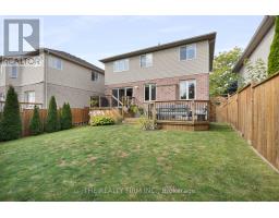 581 CLEARWATER CRESCENT - 37
