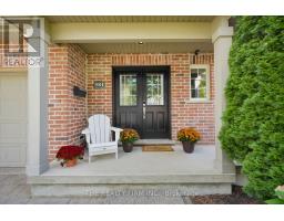 581 CLEARWATER CRESCENT - 4