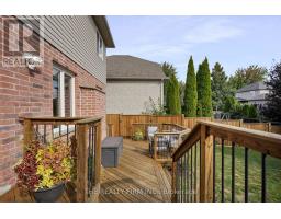 581 CLEARWATER CRESCENT - 42