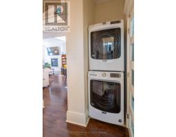 871 COLBORNE STREET - 20