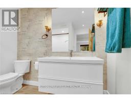 1625 HILLSIDE DRIVE - 32