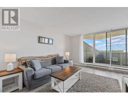 1103 - 1105 JALNA BOULEVARD - 13
