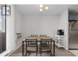 1103 - 1105 JALNA BOULEVARD - 18