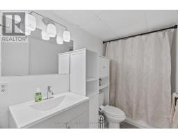 1103 - 1105 JALNA BOULEVARD - 20