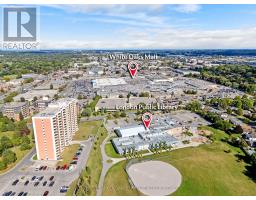 1103 - 1105 JALNA BOULEVARD - 3