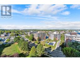 1103 - 1105 JALNA BOULEVARD - 32