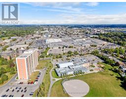 1103 - 1105 JALNA BOULEVARD - 36
