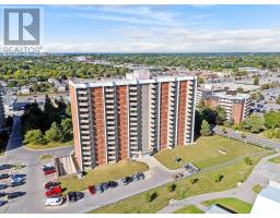 1103 - 1105 JALNA BOULEVARD - 38