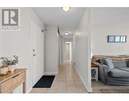 1103 - 1105 JALNA BOULEVARD - 8