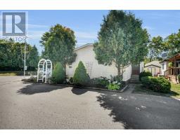 87 - 198 SPRINGBANK DRIVE - 4