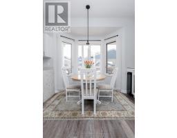10 - 374 FRONT STREET - 17