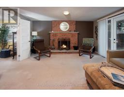 126 OLYMPIC CRESCENT - 12