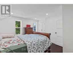 9 ANN STREET - 32