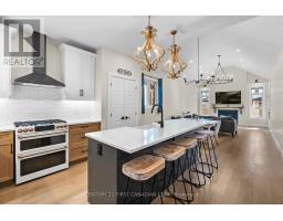 128 SCOTTS DRIVE - 15