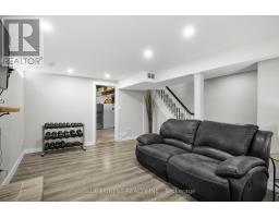 90 EDMUNDS CRESCENT - 24
