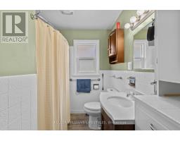 1528 MCLARENWOOD TERRACE - 25