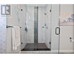 125 SPENCER AVENUE - 24