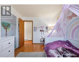7 UPCOTT CRESCENT - 21