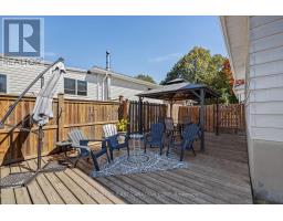 7 UPCOTT CRESCENT - 40