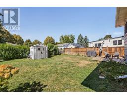 7 UPCOTT CRESCENT - 44