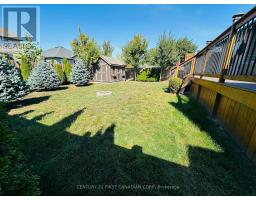 696 BENNETT CRESCENT - 41
