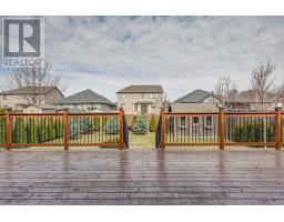 696 BENNETT CRESCENT - 43