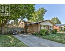 44 TWEED CRESCENT - 2