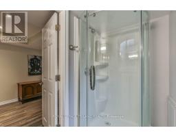 44 TWEED CRESCENT - 34
