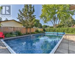 44 TWEED CRESCENT - 40