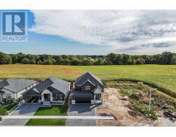 58 BRISCOE CRESCENT - 1