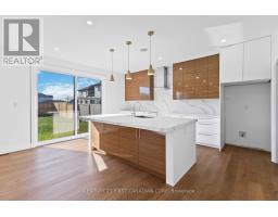 23 GREENE STREET - 18