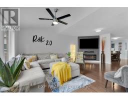 919 FOXCREEK ROAD - 10