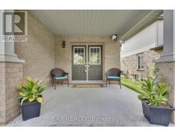 919 FOXCREEK ROAD - 3