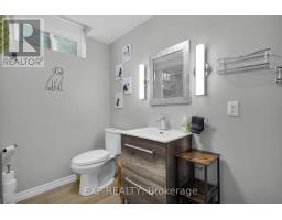 919 FOXCREEK ROAD - 41