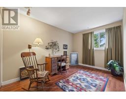 4 - 60 FIDDLERS GREEN ROAD - 20