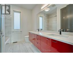 115 SOUTH CARRIAGE ROAD - 32