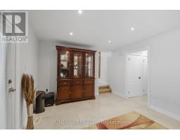 10 ALAYNE CRESCENT - 21