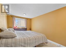 10 ALAYNE CRESCENT - 26