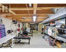 10 ALAYNE CRESCENT - 32