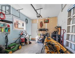 10 ALAYNE CRESCENT - 35
