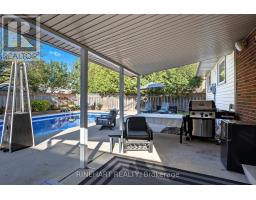 10 ALAYNE CRESCENT - 43