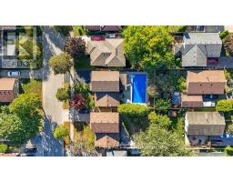 10 ALAYNE CRESCENT - 45