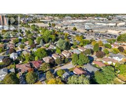 10 ALAYNE CRESCENT - 46